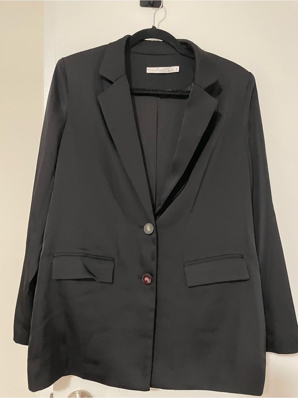 Women's Black Tailored Single-Breasted Blazer - Classic Notch Lapel